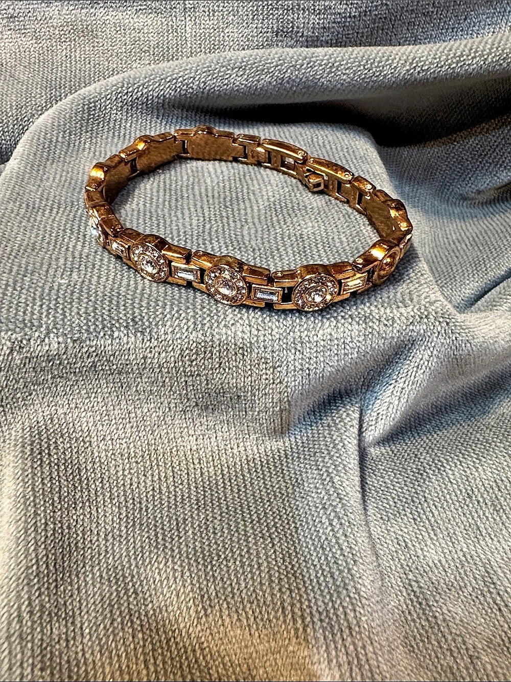 Anne Klein Rhinestone Link Bracelet in Gold Like New
